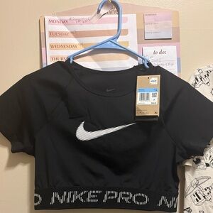 Nike Pro Black Short Sleeve work out Top